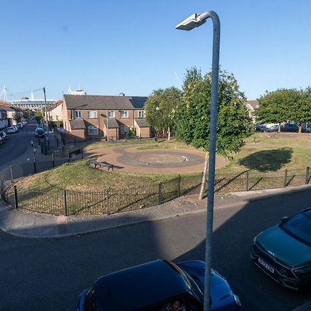 Spacious 3 Bedroom Close To Cardiff City Centre Exterior photo